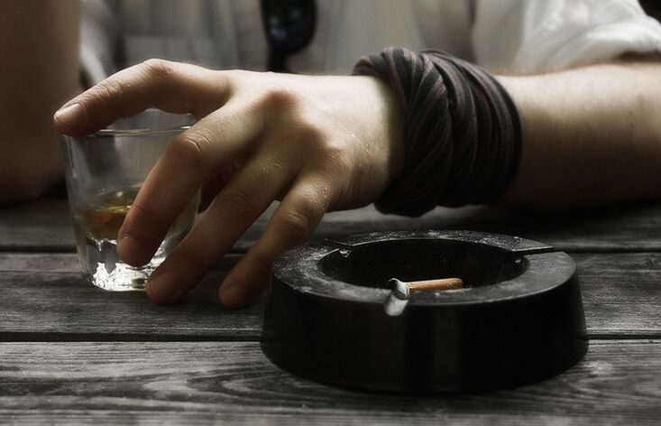 palenie i alkohol jako przyczyny zapalenia gruczołu krokowego